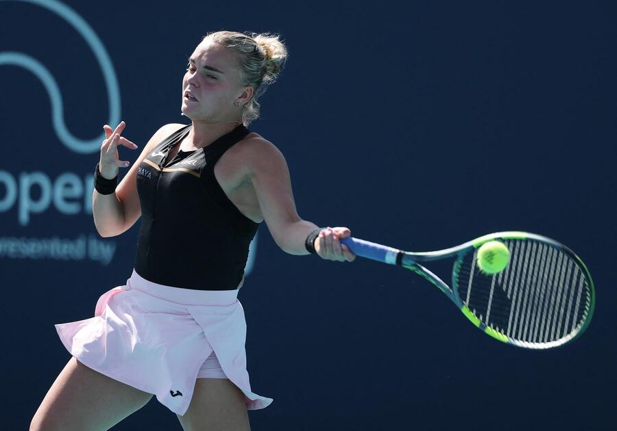 Sára Bejlek se dnes utká s&nbsp;Belindou Bencic na turnaji WTA 500 Charleston 2026