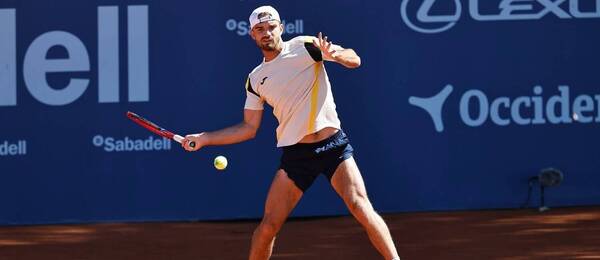 Tomáš Macháč během prvního kola na turnaji ATP 500 Barcelona 2026