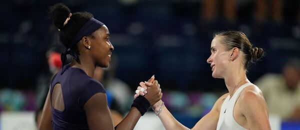 Coco Gauff a Elina Svitolina na turnaji v Dubaji 2026