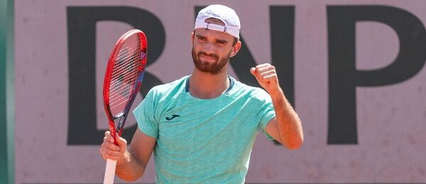 Tomáš Macháč během utkání na French Open 2026