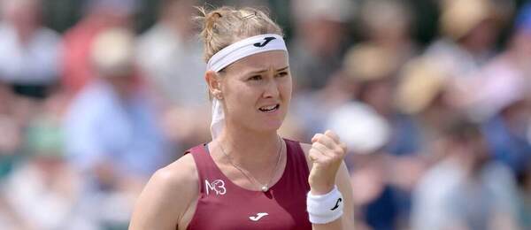 Česká tenistka Marie Bouzková na turnaji v Nottinghamu