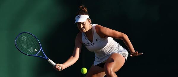 Linda Nosková v zápase 2. kola Wimbledonu 2026