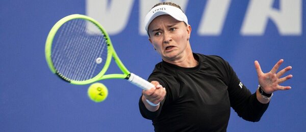 Barbora Krejčíková během utkání 1. kola na WTA Prague Open 2026