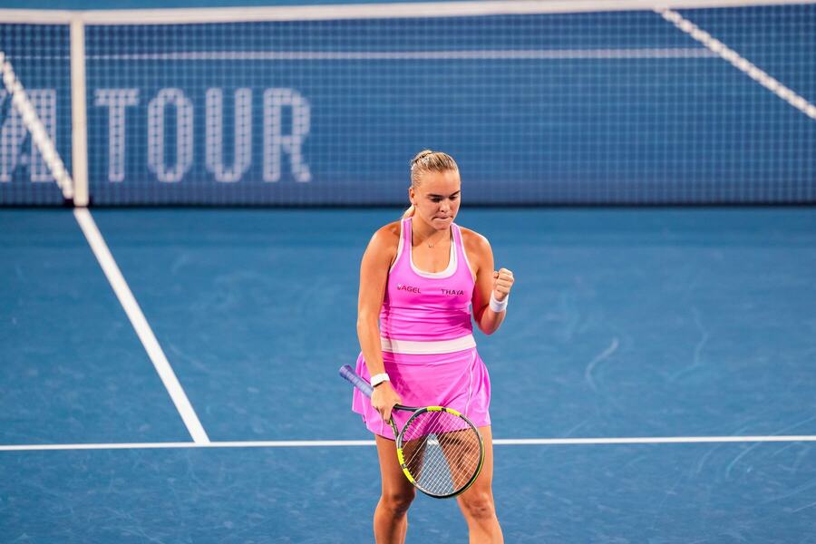 Sára Bejlek proti Aryně Sabalence v&nbsp;osmifinále WTA 1000 Cincinnati 2026