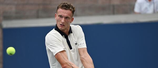 Jiří Lehečka během 1. kola US Open 2026