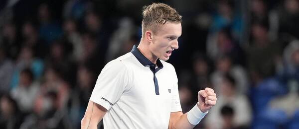 Jiří Lehečka ve čtvrtfinále ATP 500 Tokio 2026