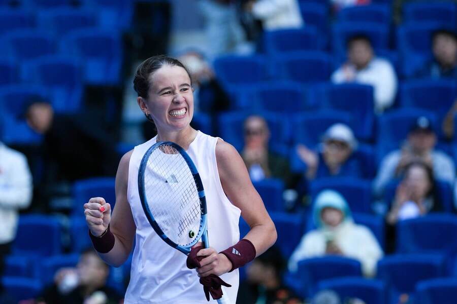 Nikola Bartůňková po vítězství nad Arynou Sabalenkou na turnaji WTA 1000 Peking 2026