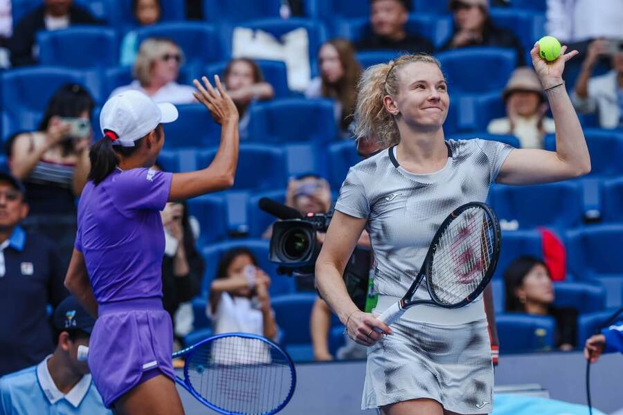 Kateřina Siniaková a&nbsp;Shuai Zhang na turnaji v&nbsp;Pekingu